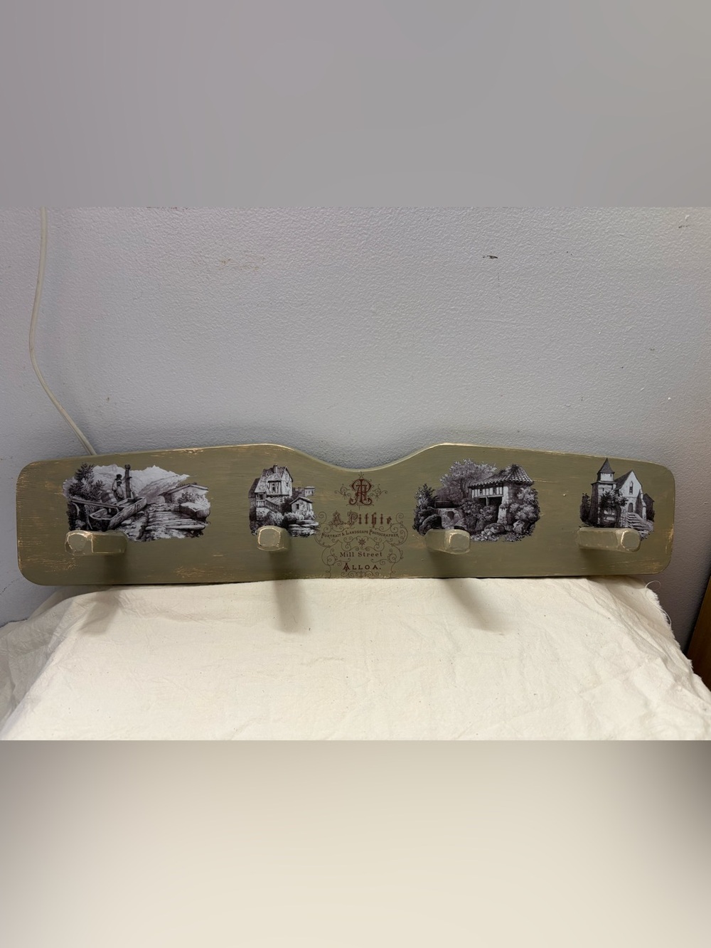 Decorative Wooden Wall Hook Rack in Oatmeal Gray with Scenic Details